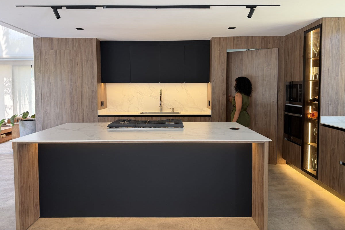 Diseño y fabricación de cocinas premium en Colombia.